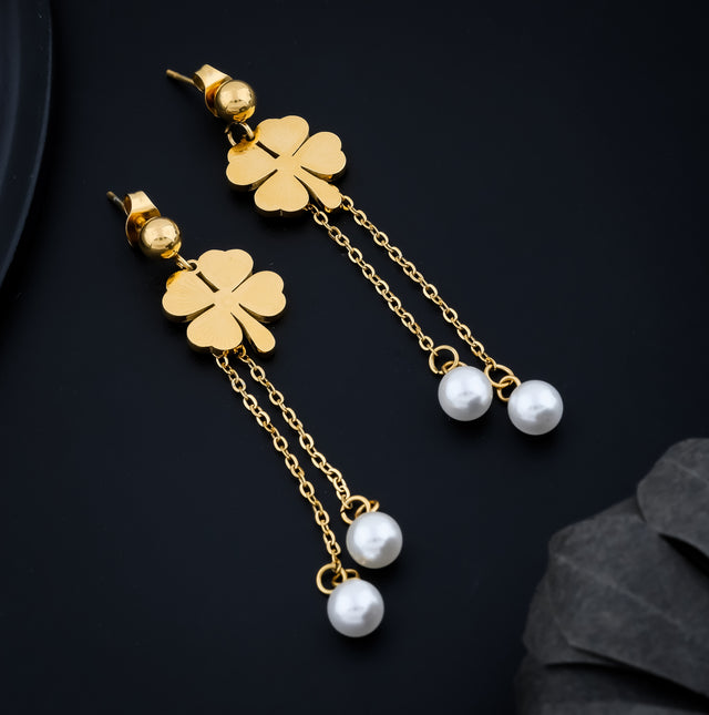 Clover Pearl Dangling Earrings