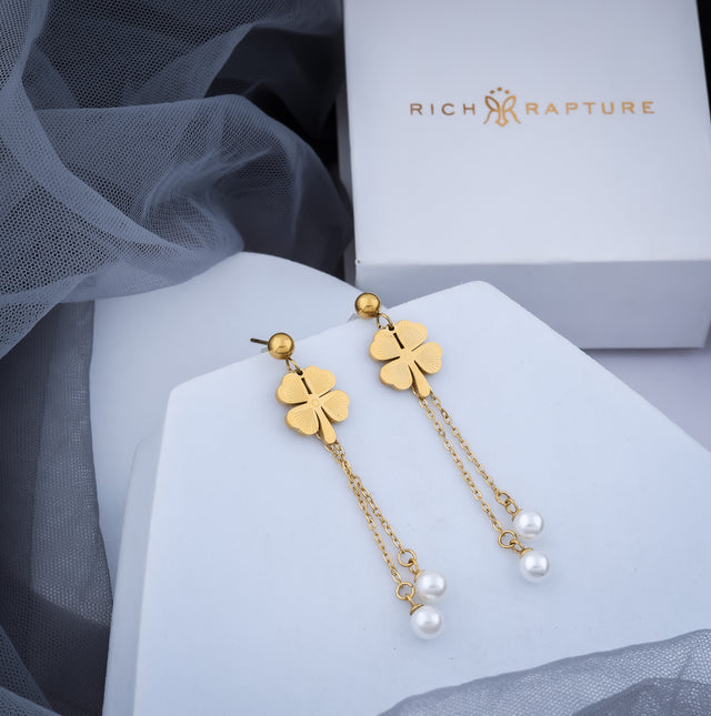Clover Pearl Dangling Earrings