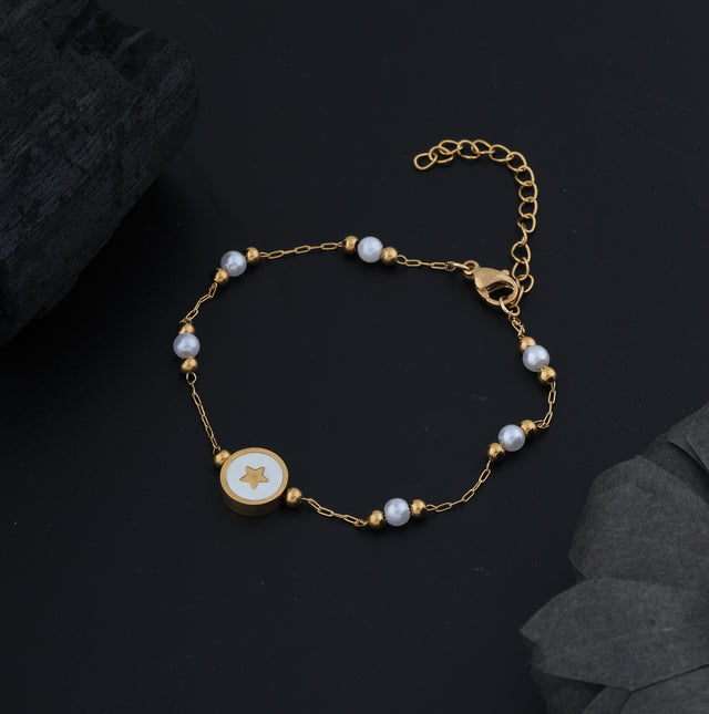White Pearl Star Gold-Plated Bracelet