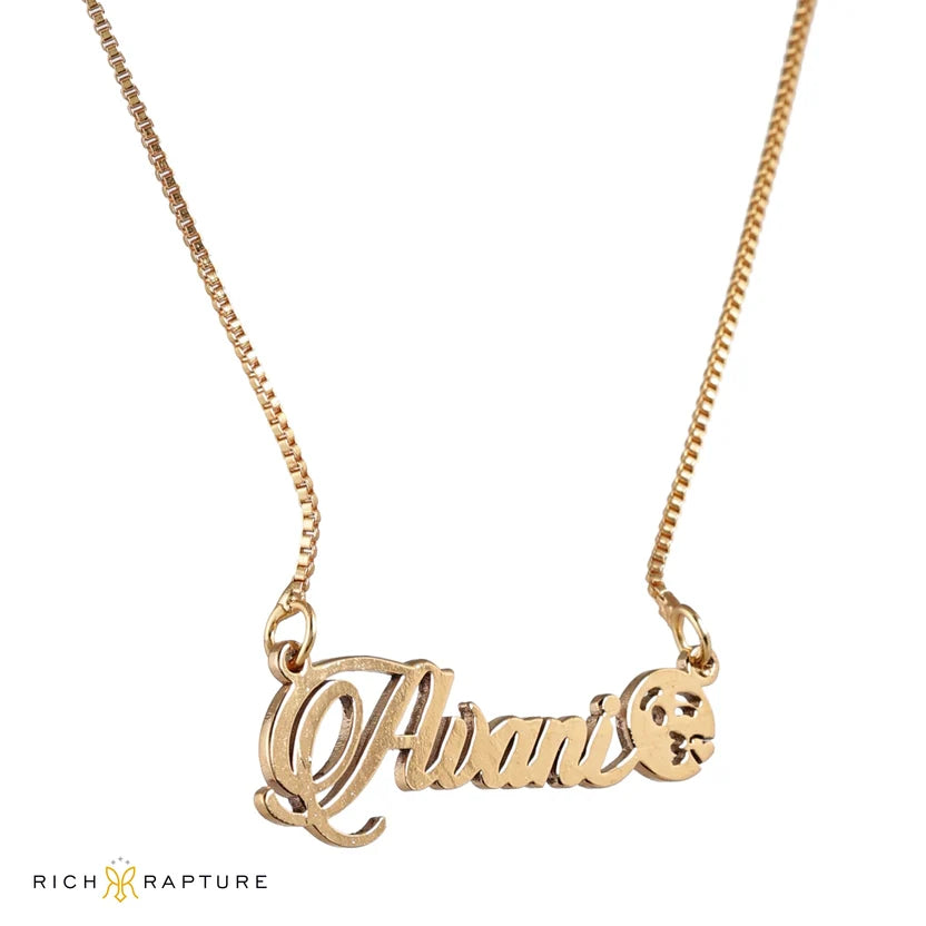 Single Name Necklace