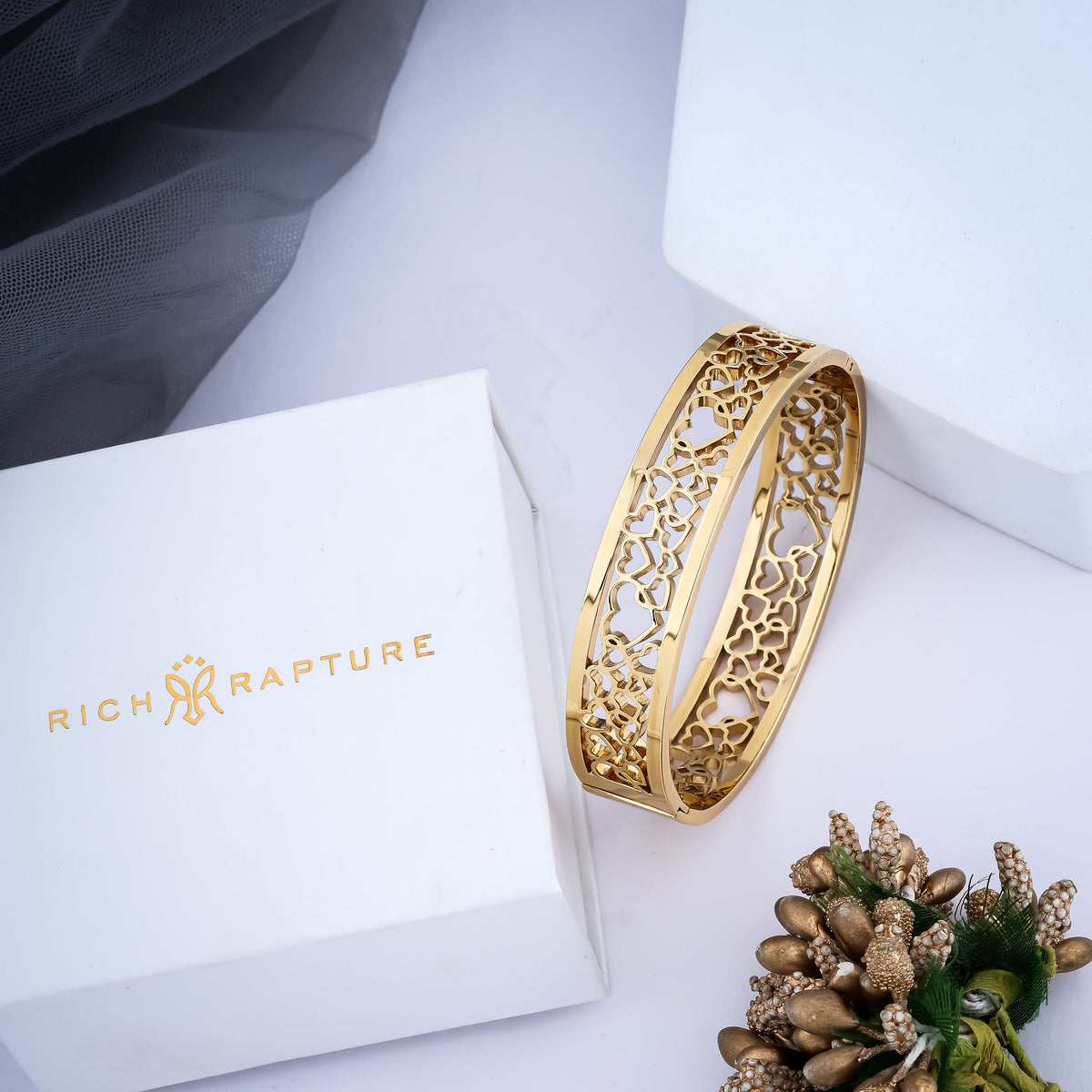 Heart Pattern Gold-Plated Bracelet